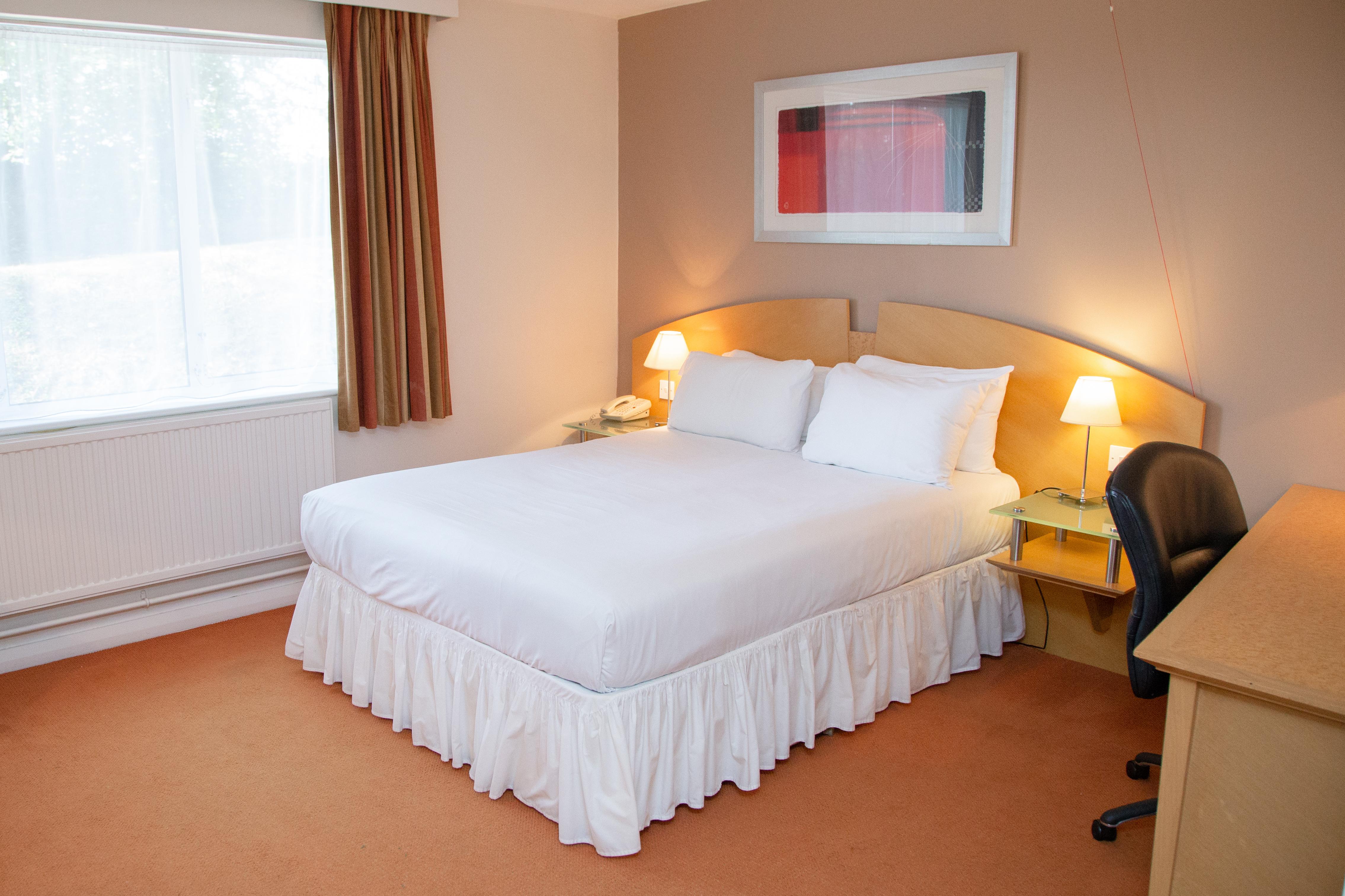 Holiday Inn Ashford - North A20, An Ihg Hotel Exteriör bild