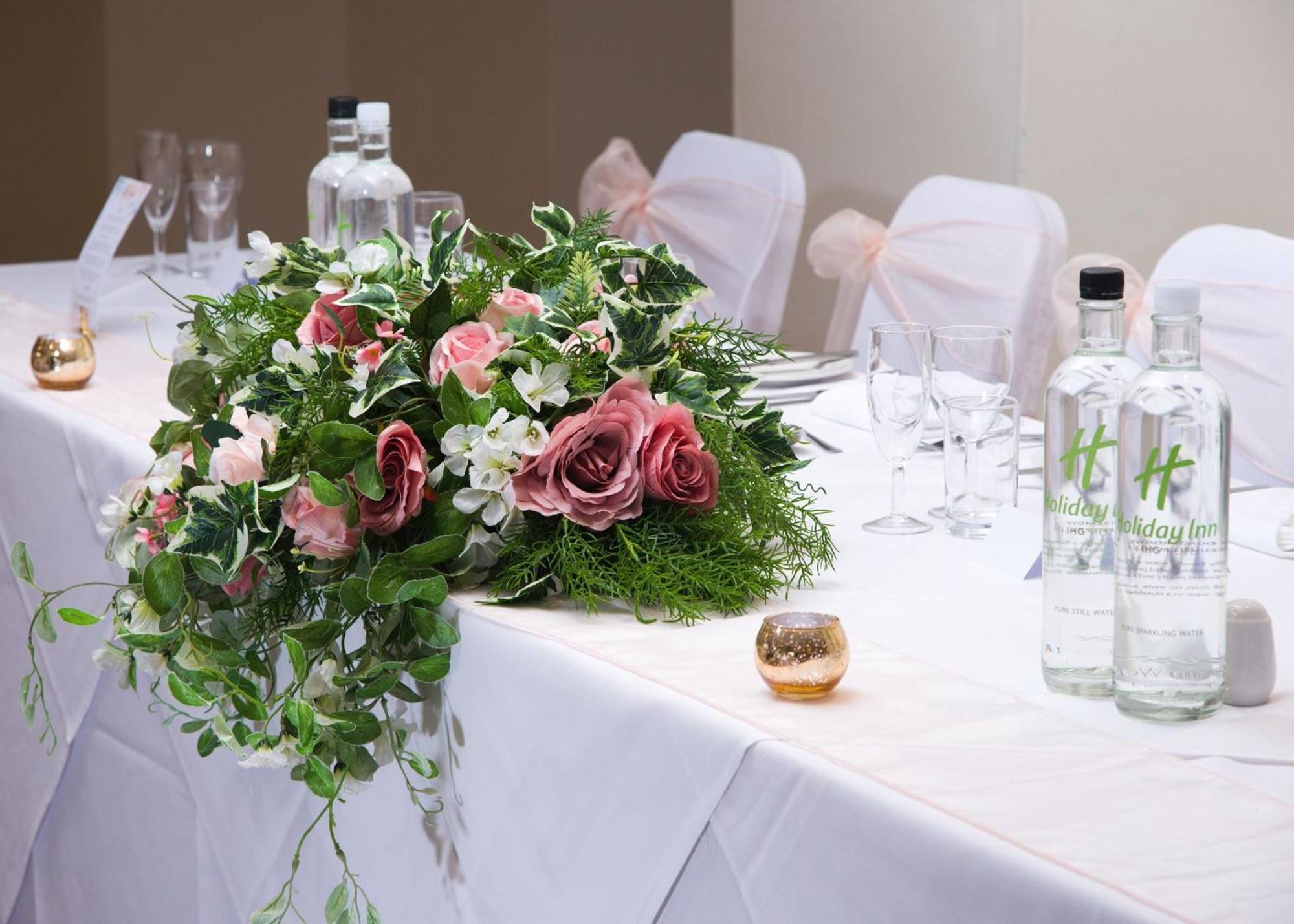 Holiday Inn Ashford - North A20 By Ihg Exteriör bild