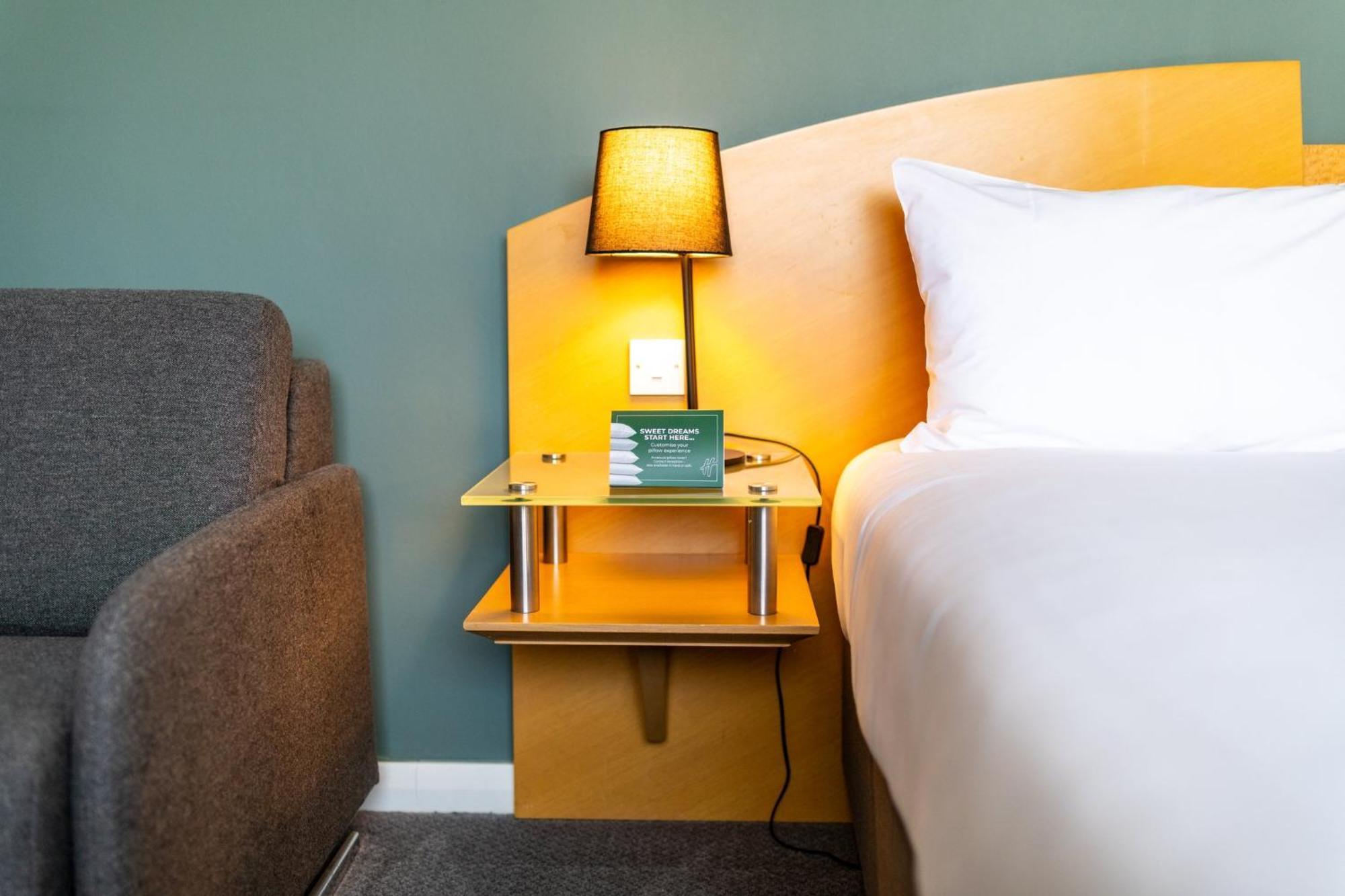 Holiday Inn Ashford - North A20 By Ihg Exteriör bild