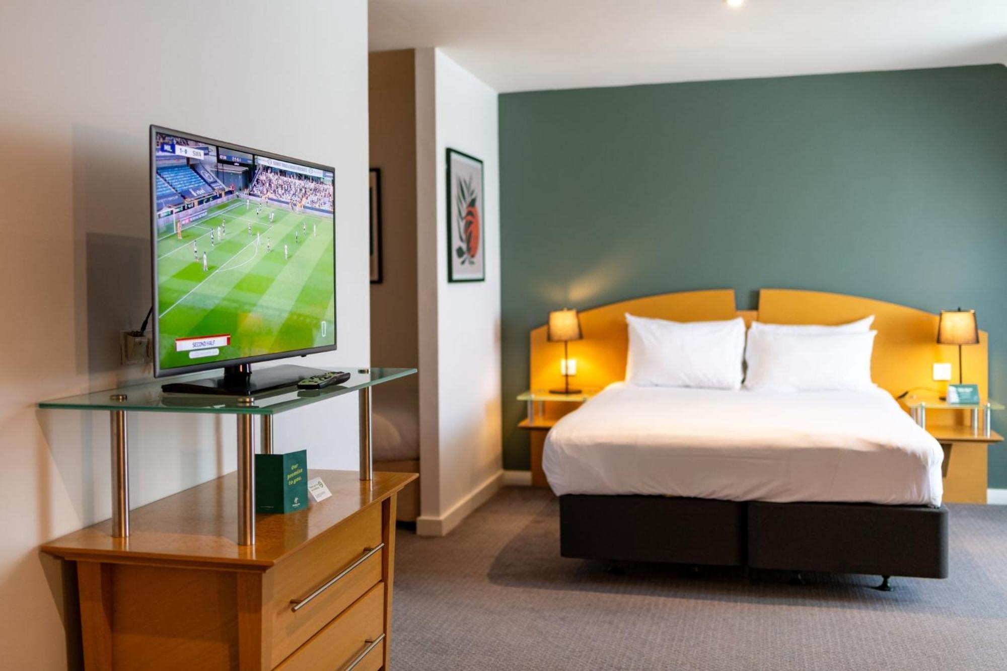 Holiday Inn Ashford - North A20 By Ihg Exteriör bild