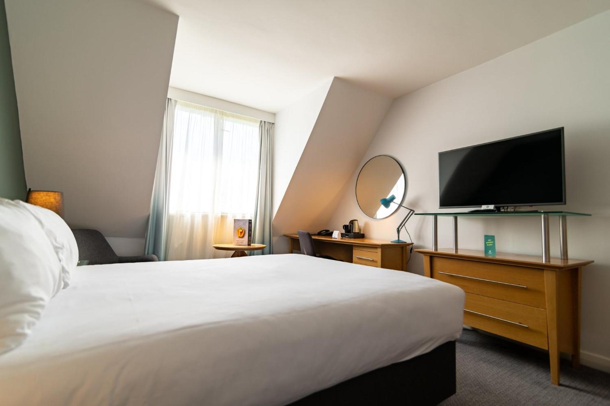 Holiday Inn Ashford - North A20 By Ihg Exteriör bild
