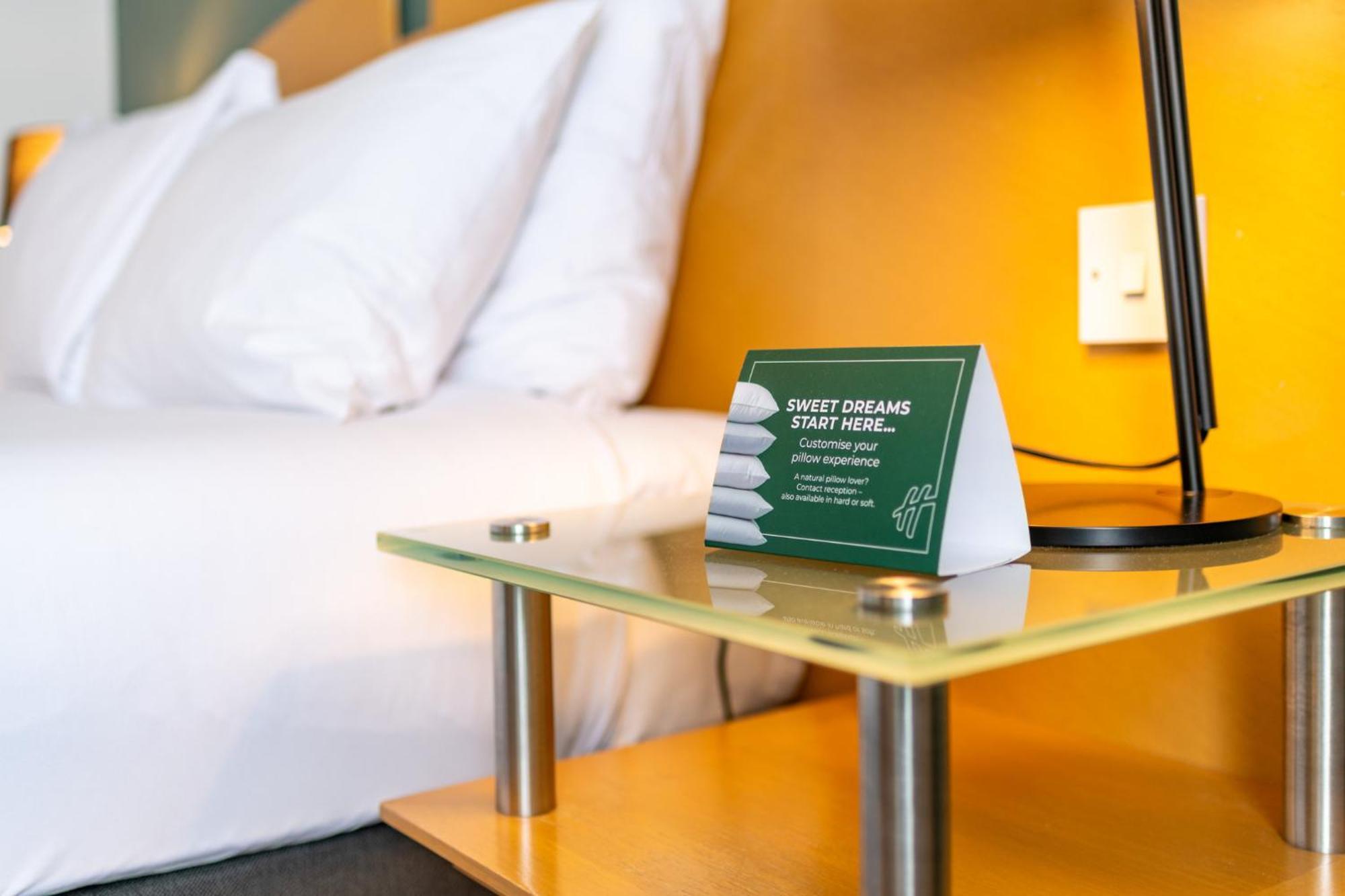 Holiday Inn Ashford - North A20 By Ihg Exteriör bild