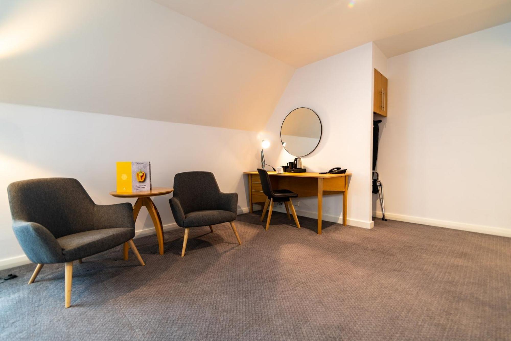 Holiday Inn Ashford - North A20 By Ihg Exteriör bild