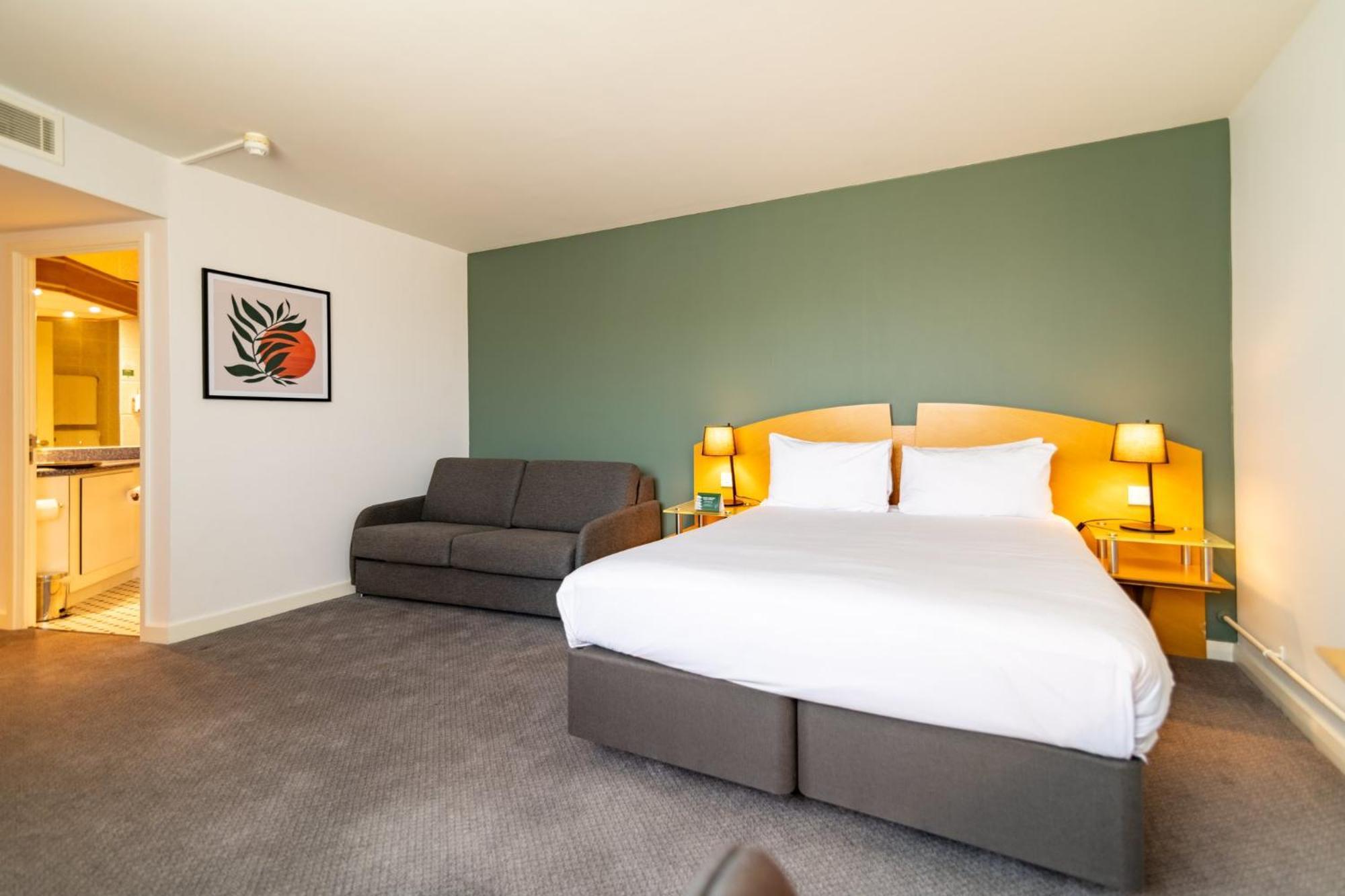 Holiday Inn Ashford - North A20 By Ihg Exteriör bild