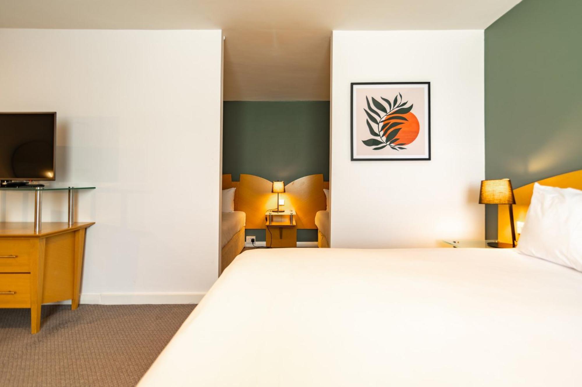 Holiday Inn Ashford - North A20 By Ihg Exteriör bild