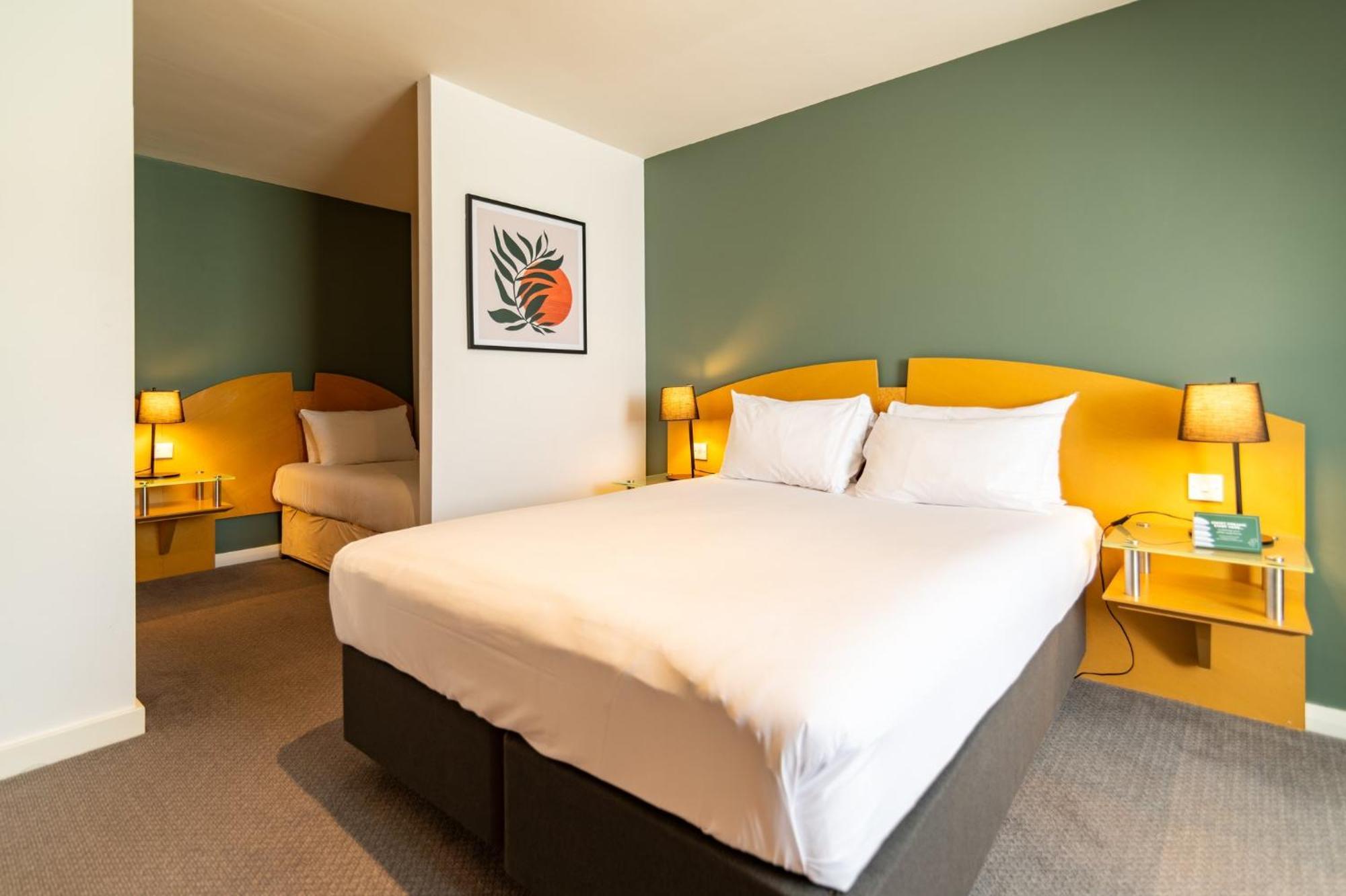 Holiday Inn Ashford - North A20 By Ihg Exteriör bild